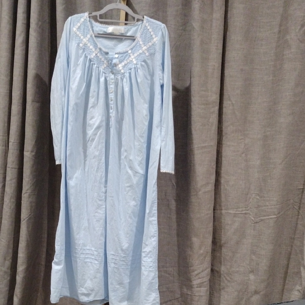 Eileen West light Blue Gown